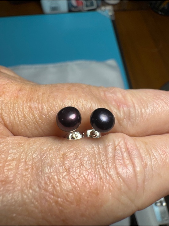 Jewelry - Amethyst colored Stud Earrings